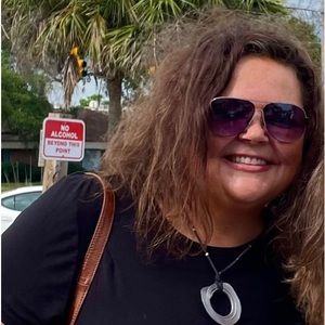 Meet your Posher, Amy